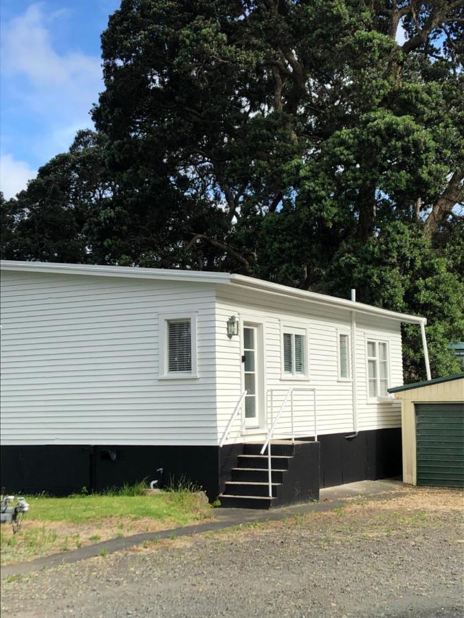 Muriwai Lodge Eksteriør billede